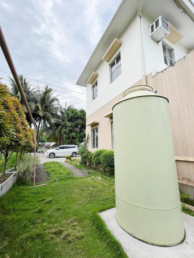 Beach Resorts Walking Distance To The Town House Davao City 외부 사진